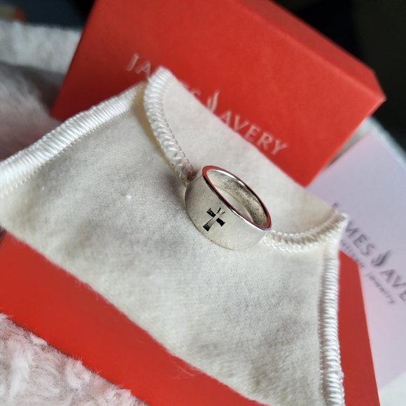 James Avery Narrow Cross Cutout Sterling Silver Ring Size